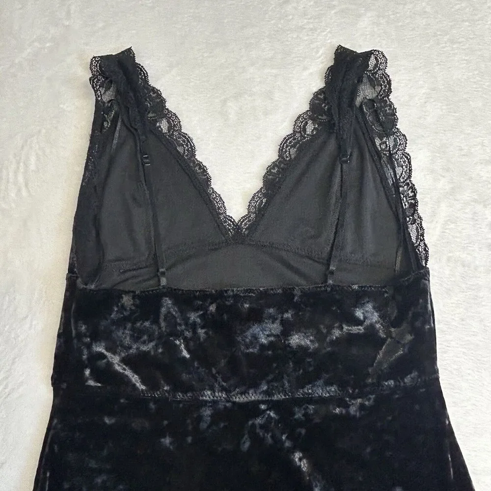 Free People Size Medium Black Viper Velvet & Lace Mini Dress‎